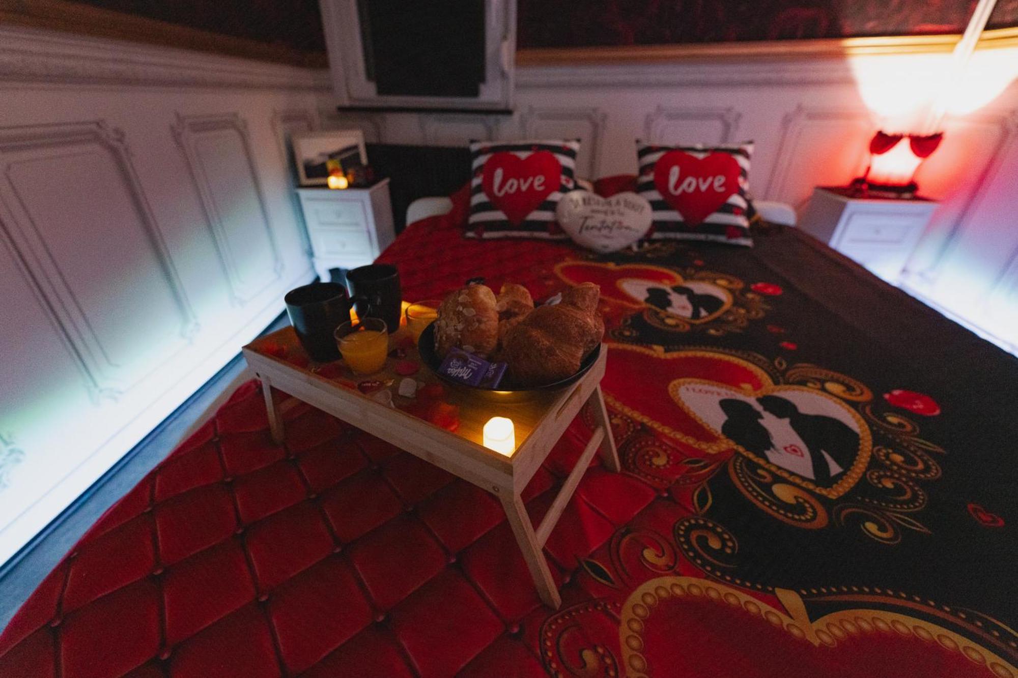 Bulle D'Amour , Une Nuit En Amoureux Thann Exteriér fotografie